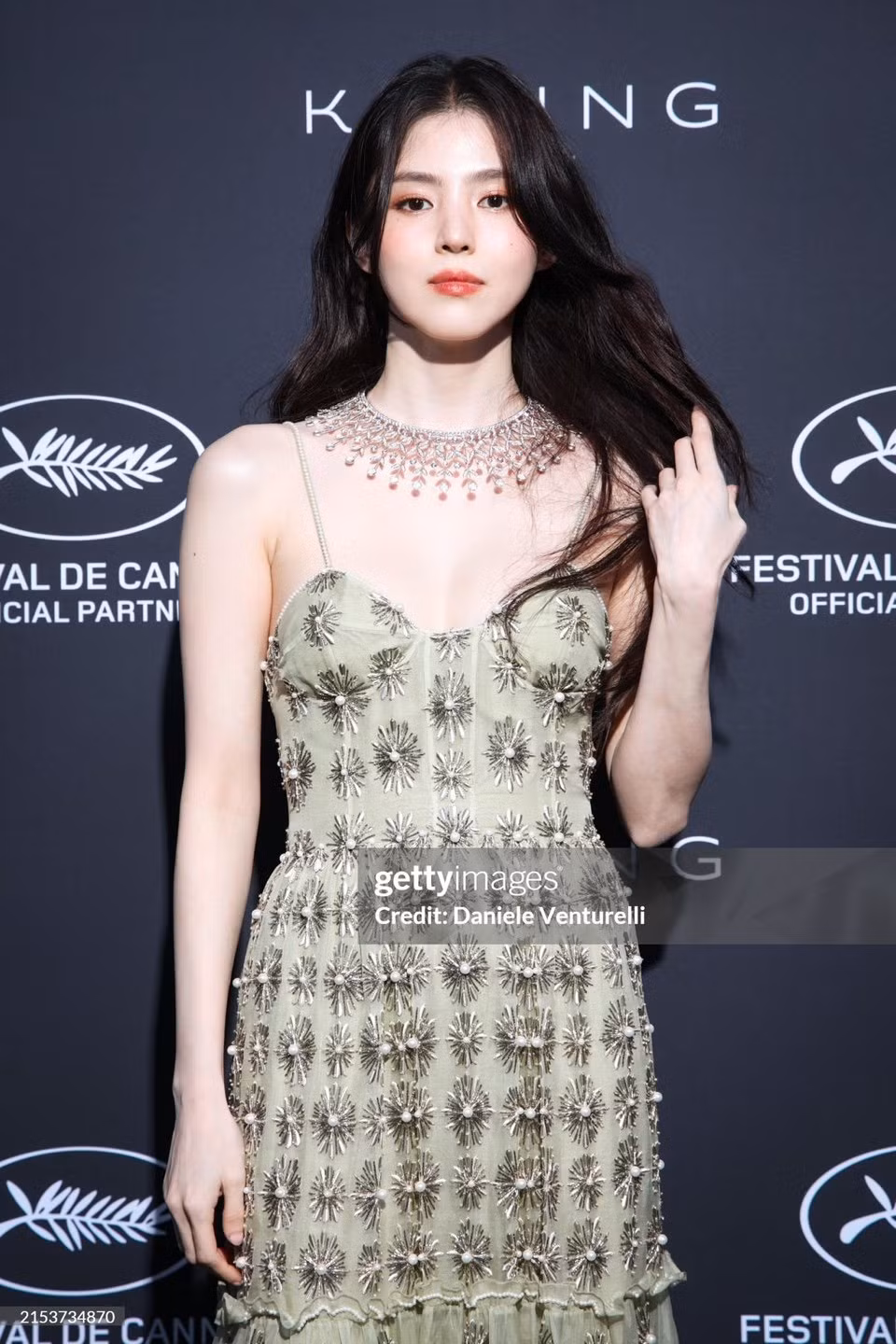 Tạo hình thứ hai của người đẹp sinh năm 1994 tại sự kiện Kering. - Nguồn ảnh: gettyimages.