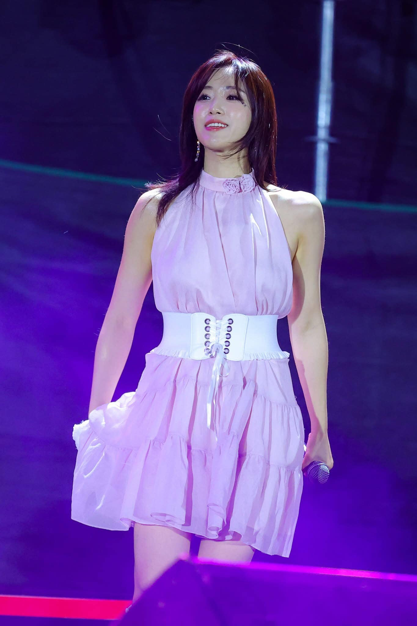 Vẻ hạnh phúc của Eunjung khi trình diễn tại Việt Nam. (Ảnh: Vincom) Vẻ hạnh phúc của Eunjung khi trình diễn tại Việt Nam. (Ảnh: Vincom)