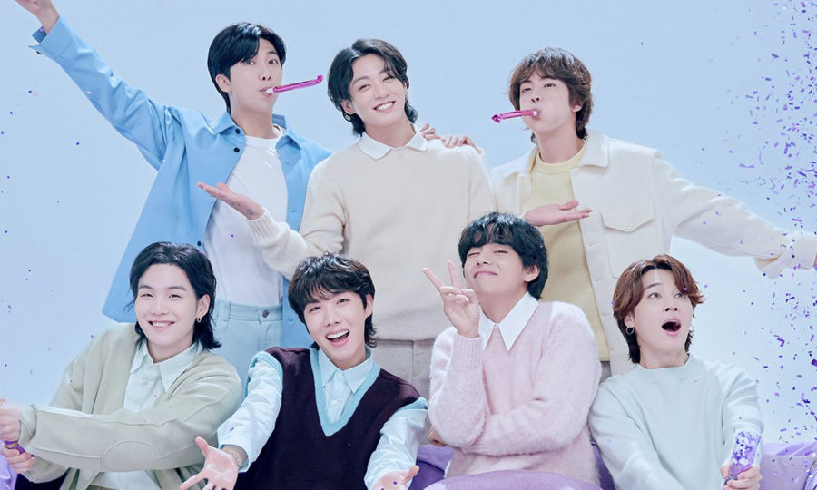 Quyết định của BTS được suy đoán là để sớm gặp lại người hâm mộ với tư cách một nhóm hoàn chỉnh. Quyết định của BTS được suy đoán là để sớm gặp lại người hâm mộ với tư cách một nhóm hoàn chỉnh.