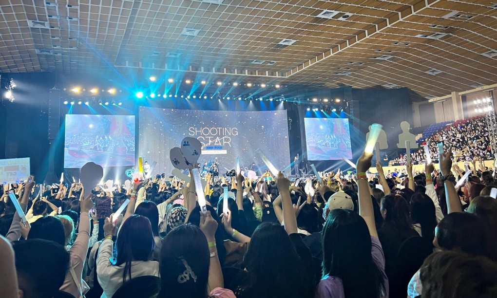 F4 và khán giả đã có một đêm đáng nhớ tại Nhà thi đấu Quân khu 7.