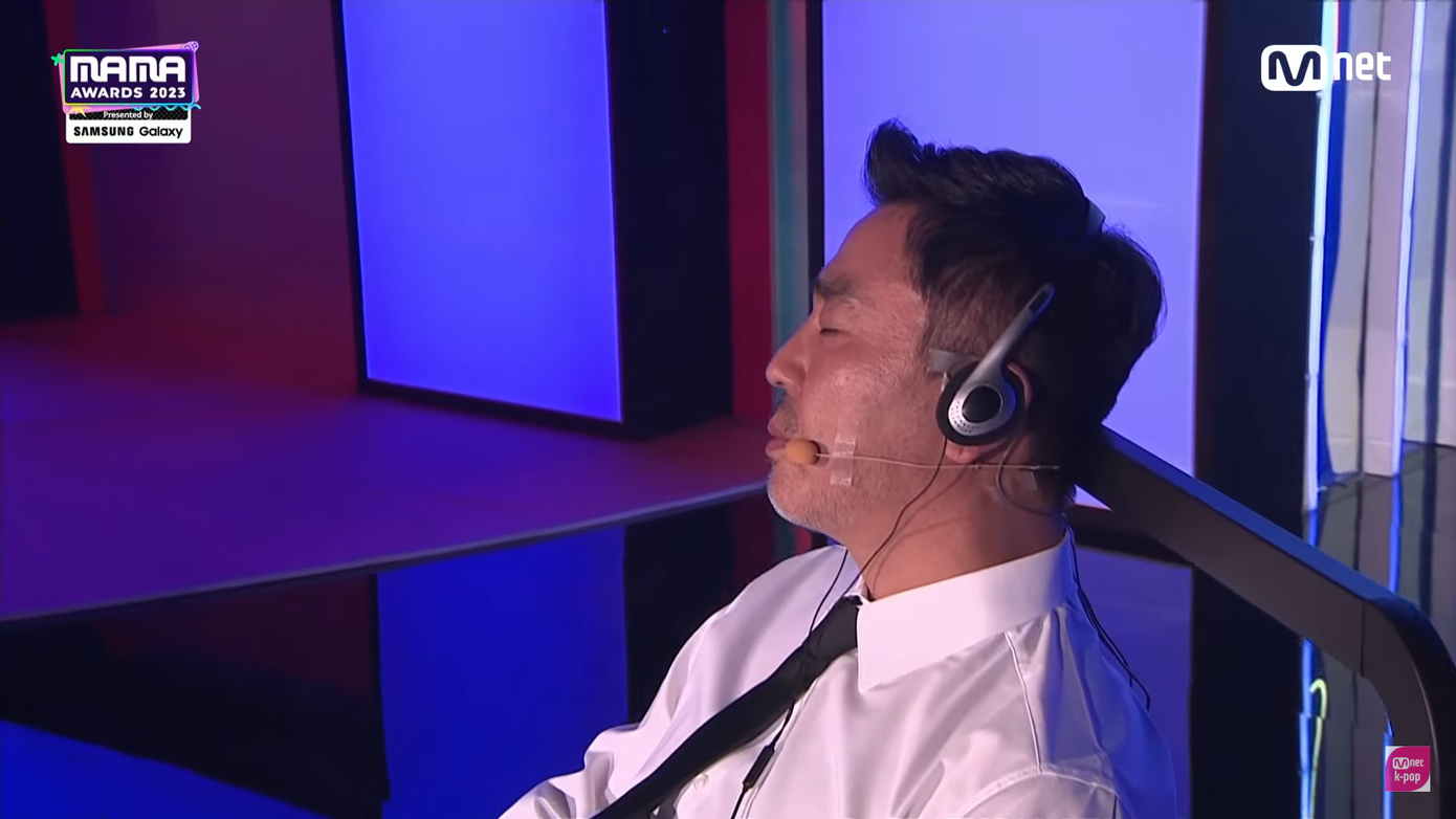 "Ông bố siêu đẳng của Moving" Ryu Seung Ryong góp mặt trong phần trình diễn của ATEEZ.