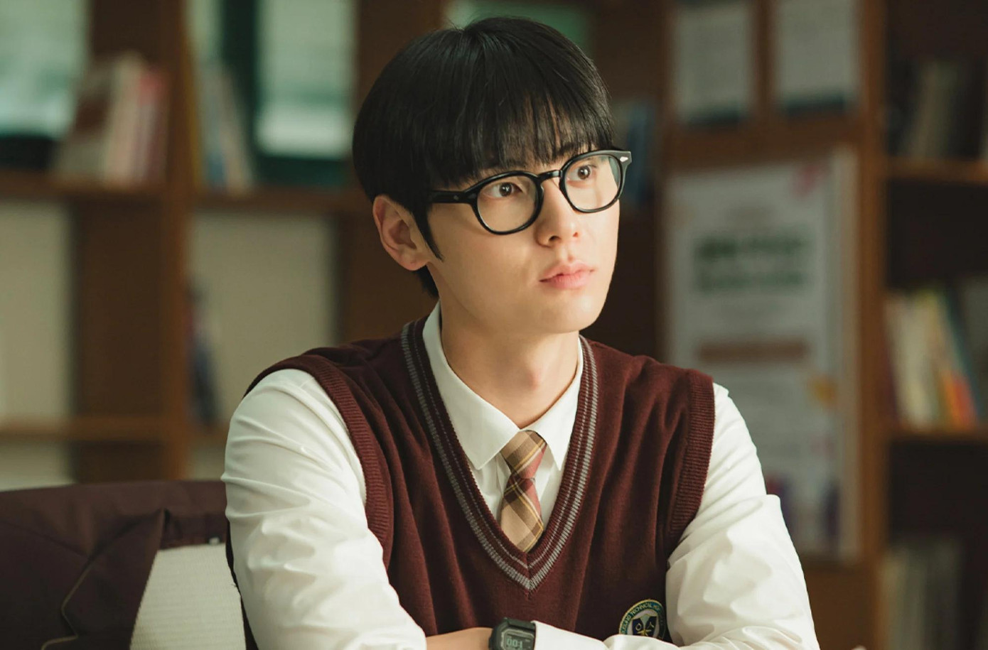 Nhiều netizen cho rằng nhân vật Yoon Ga Min trong Study Group có thể coi là vai diễn đỉnh nhất trong sự nghiệp diễn xuất của Minhyun cho đến hiện tại. Nhiều netizen cho rằng nhân vật Yoon Ga Min trong Study Group có thể coi là vai diễn đỉnh nhất trong sự nghiệp diễn xuất của Minhyun cho đến hiện tại.