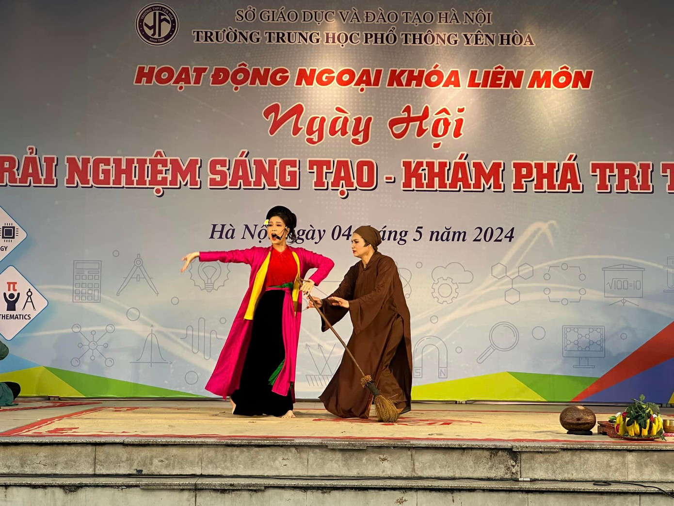 Nguồn ảnh: Fanpage trường THPT Yên Hòa. Nguồn ảnh: Fanpage trường THPT Yên Hòa.