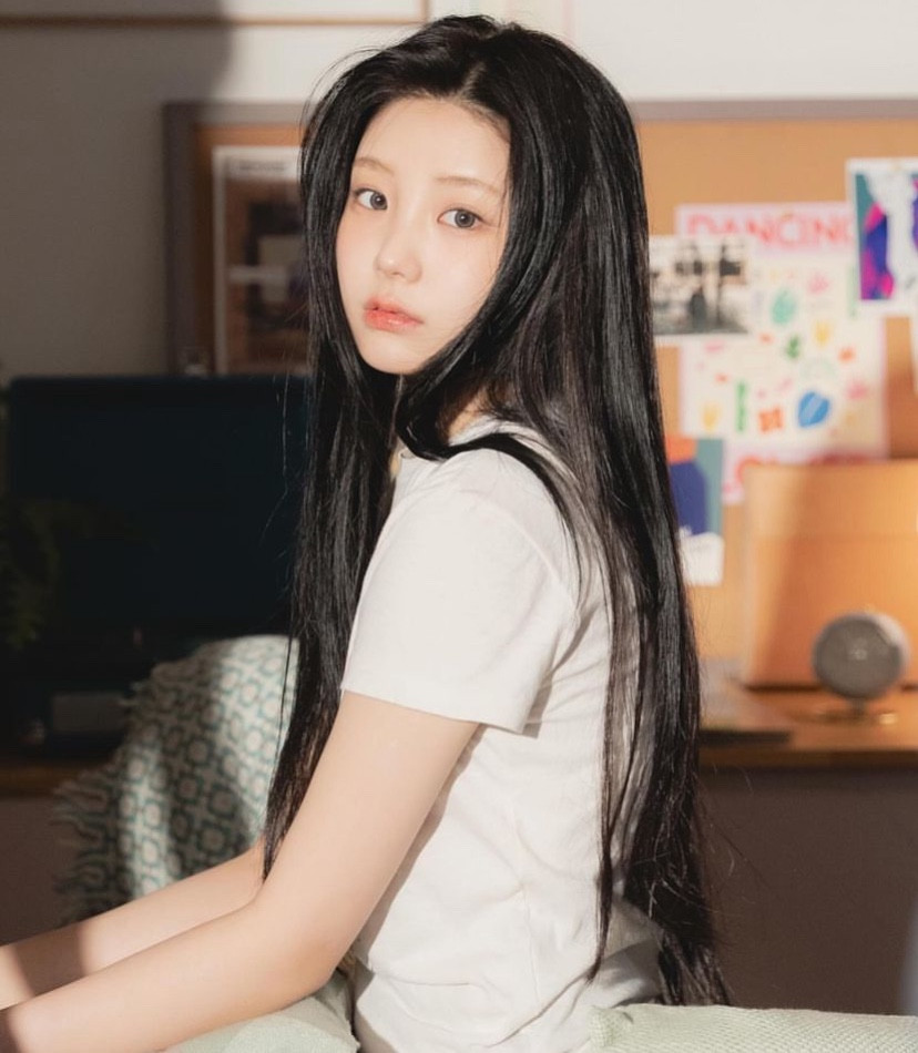 Wonhee cho thấy sức hút của bản thân khi vượt qua nhiều tên tuổi lớn như Taeyeon (SNSD), Jennie (BLACKPINK)... để dẫn đầu bảng xếp hạng này.