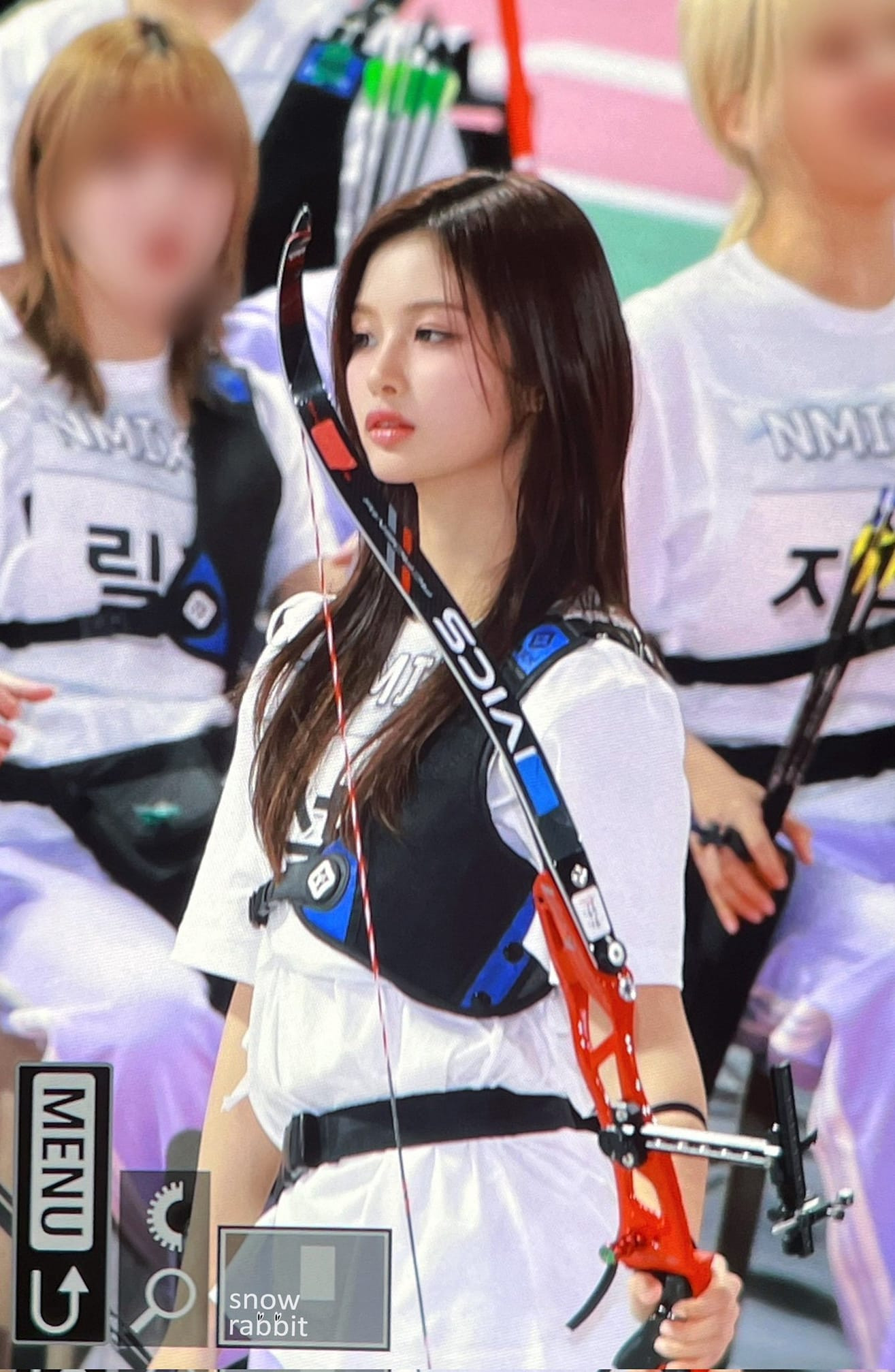 Một vài hình ảnh vô cùng xinh đẹp của Sullyoon được fan ghi lại. - Ảnh: @snowrabbit