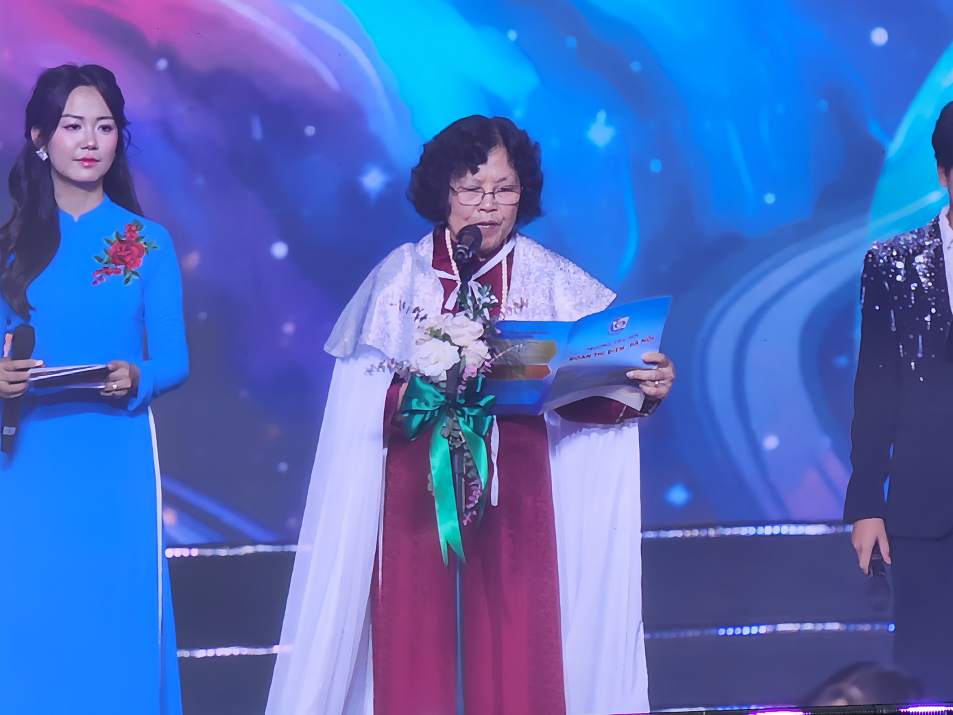 NGND Nguyễn Thị Hiền - Chủ tịch HĐQT Trường Tiểu học Đoàn Thị Điểm phát biểu tại sự kiện. NGND Nguyễn Thị Hiền - Chủ tịch HĐQT Trường Tiểu học Đoàn Thị Điểm phát biểu tại sự kiện.