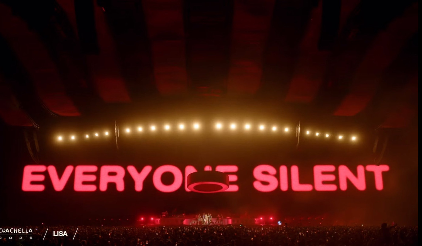 Bên cạnh các ca khúc trong album Alter Ego, Lisa còn đem đến hai bài hát solo của cô khi còn dưới trướng YG là LALISA và Money. Bên cạnh các ca khúc trong album Alter Ego, Lisa còn đem đến hai bài hát solo của cô khi còn dưới trướng YG là LALISA và Money.