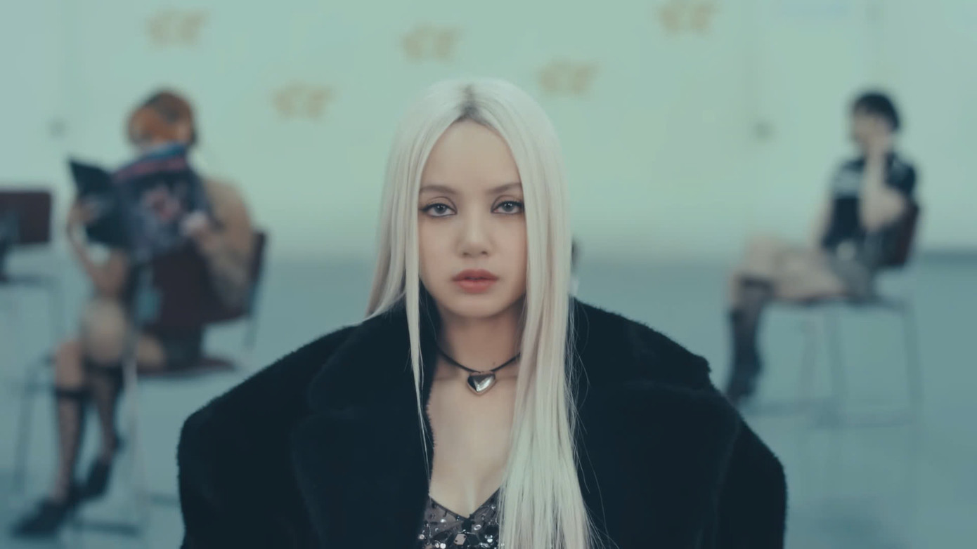 Những hình ảnh sáng tạo trong New Woman khiến người xem không thể rời mắt. Những hình ảnh sáng tạo trong New Woman khiến người xem không thể rời mắt.