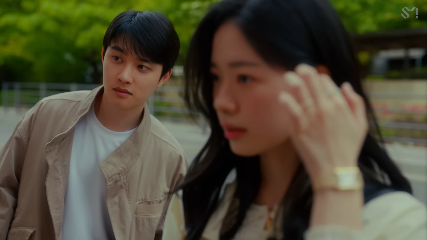 Hay buổi đi chơi đầu tiên với crush cũng thuần khiết và đáng yêu như một thước phim thanh xuân vườn trường, nơi hai nhân vật tình cờ gặp gỡ và ngày càng gần gũi nhau hơn. Hay buổi đi chơi đầu tiên với crush cũng thuần khiết và đáng yêu như một thước phim thanh xuân vườn trường, nơi hai nhân vật tình cờ gặp gỡ và ngày càng gần gũi nhau hơn.