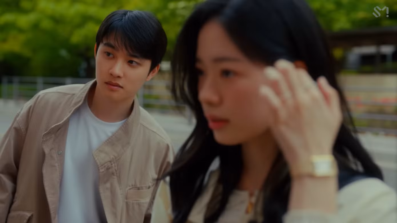 Hay buổi đi chơi đầu tiên với crush cũng thuần khiết và đáng yêu như một thước phim thanh xuân vườn trường, nơi hai nhân vật tình cờ gặp gỡ và ngày càng gần gũi nhau hơn.