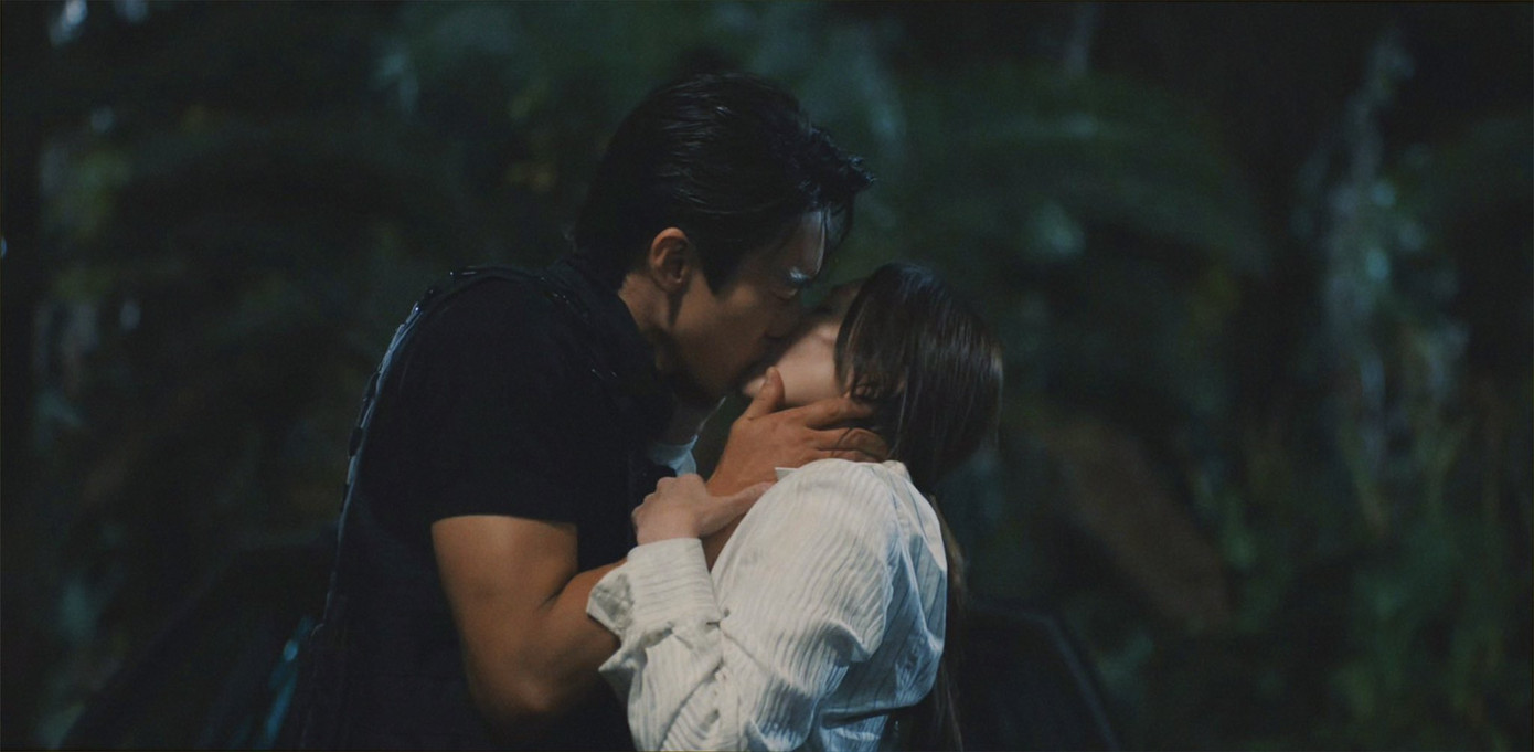 Một phân đoạn bùng nổ "phản ứng hóa học" của hai nhân vật chính. Một phân đoạn bùng nổ "phản ứng hóa học" của hai nhân vật chính.