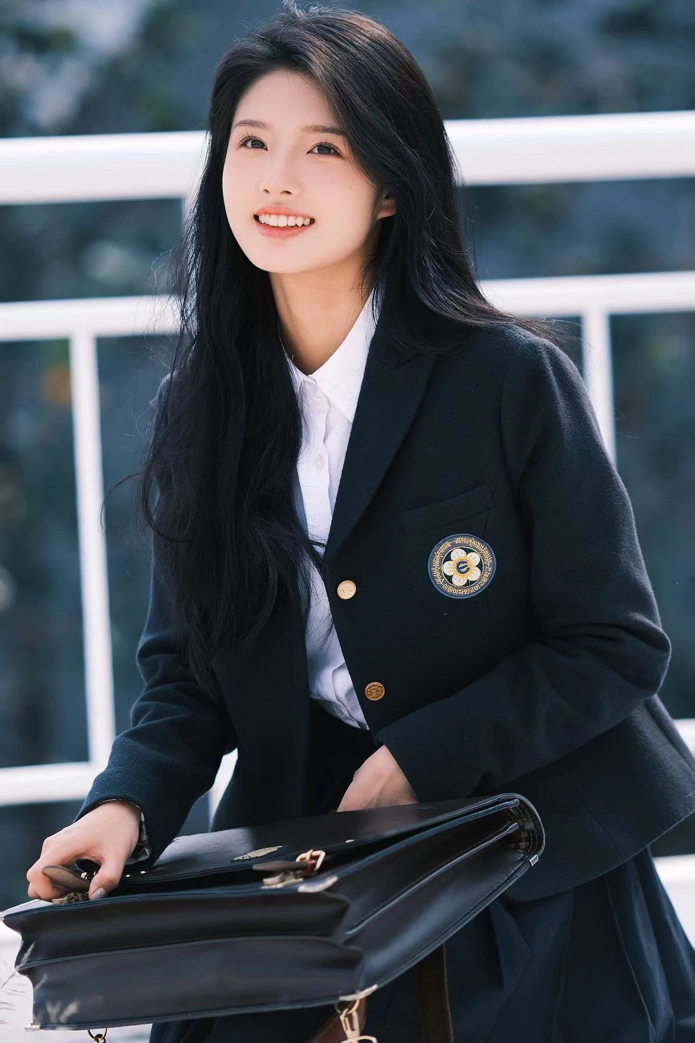 Ưu thế ngoại hình giúp Ngải Mễ dễ dàng ghi điểm trong mắt khán giả.