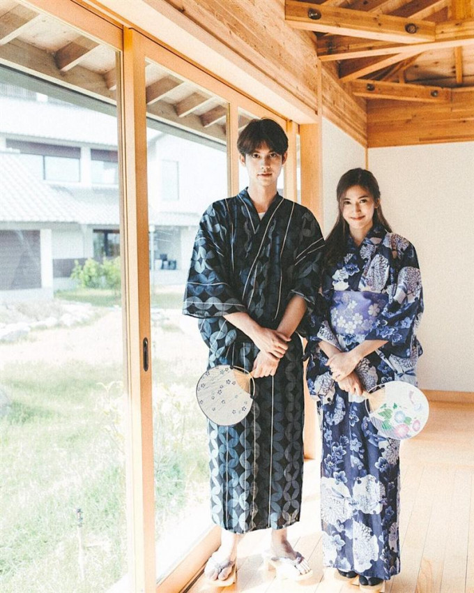 Bright và người bạn gái cũ từng gây nhiều tranh cãi. Bright và người bạn gái cũ từng gây nhiều tranh cãi.