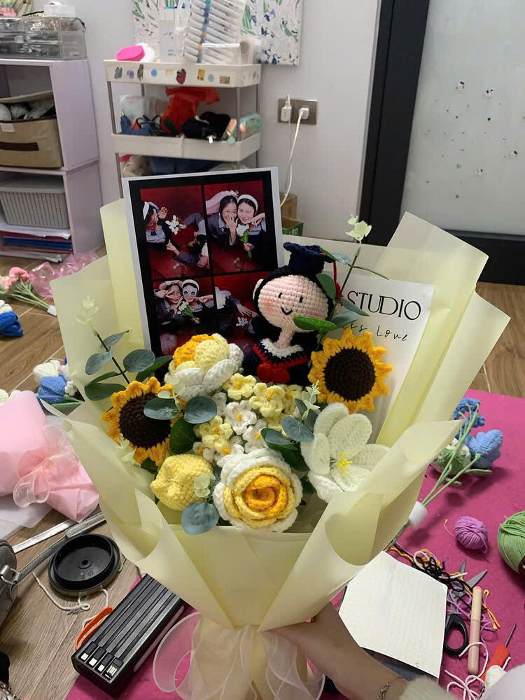 "Những nàng Tấm" khéo tay tranh thủ bán sản phẩm mình làm ra để kiếm thêm tiền trang trải nhu cầu cá nhân ở tuổi trưởng thành. (Ảnh: Threads:_a.nang27.tz) "Những nàng Tấm" khéo tay tranh thủ bán sản phẩm mình làm ra để kiếm thêm tiền trang trải nhu cầu cá nhân ở tuổi trưởng thành. (Ảnh: Threads:_a.nang27.tz)