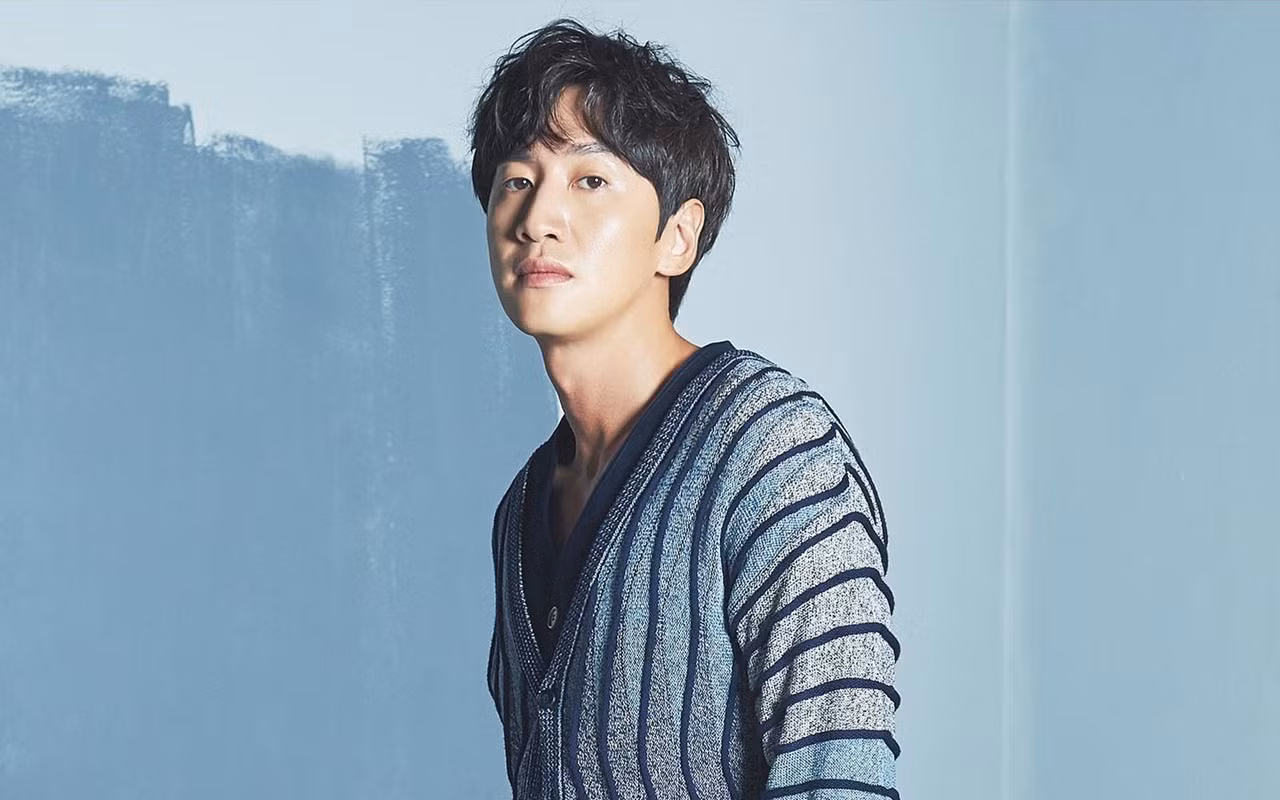 Không chỉ nổi tiếng với Running Man, Lee Kwang Soo cũng để lại nhiều dấu ấn trong cả phim điện ảnh và truyền hình Hàn Quốc.