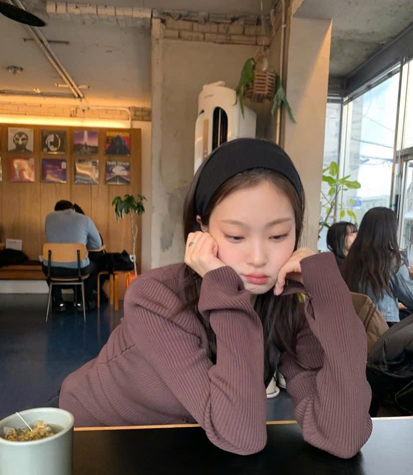 Choi Hee Jin trong ảnh đời thường được cô đăng tải trên Instagram.