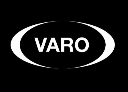 Phía Varo Entertainment thanh minh rằng họ không biết chi tiết về vấn đề liên quan nhưng sẽ chịu trách nhiệm, xét về mặt đạo đức. Varo khẳng định nam diễn viên cũng như ê-kíp đã lập tức ngăn cản vệ sĩ chiếu đèn khi thấy họ làm vậy với người dân. Phía Varo Entertainment thanh minh rằng họ không biết chi tiết về vấn đề liên quan nhưng sẽ chịu trách nhiệm, xét về mặt đạo đức. Varo khẳng định nam diễn viên cũng như ê-kíp đã lập tức ngăn cản vệ sĩ chiếu đèn khi thấy họ làm vậy với người dân.