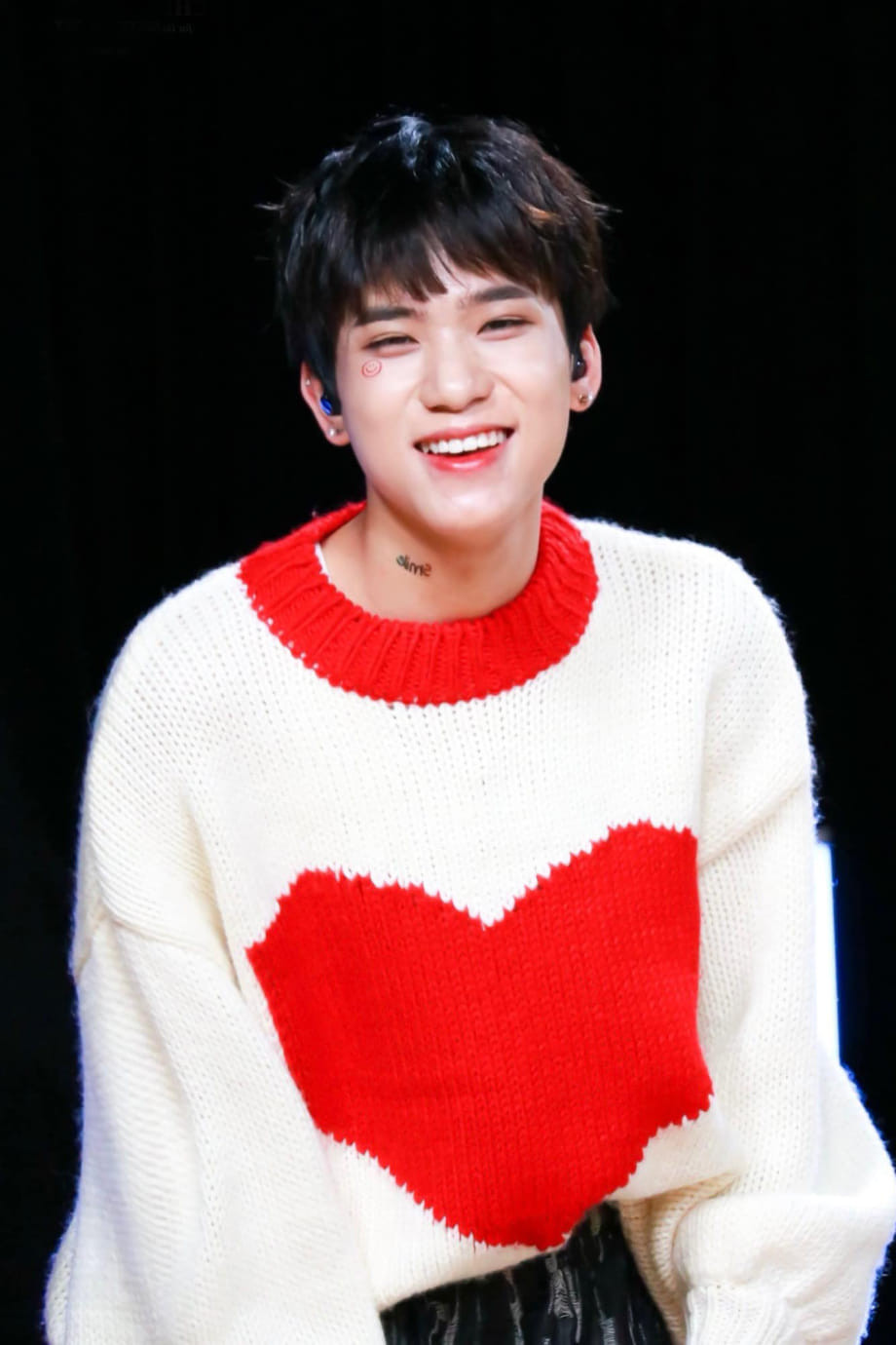 Đỗ Nam Sơn từng gây chú ý tại Việt Nam khi có tên trong show Fanpick. Cậu bạn sinh năm 2007, thành công ra mắt trong PICKUS nhưng nhóm vẫn chưa tạo được tiếng vang. Đỗ Nam Sơn từng gây chú ý tại Việt Nam khi có tên trong show Fanpick. Cậu bạn sinh năm 2007, thành công ra mắt trong PICKUS nhưng nhóm vẫn chưa tạo được tiếng vang.