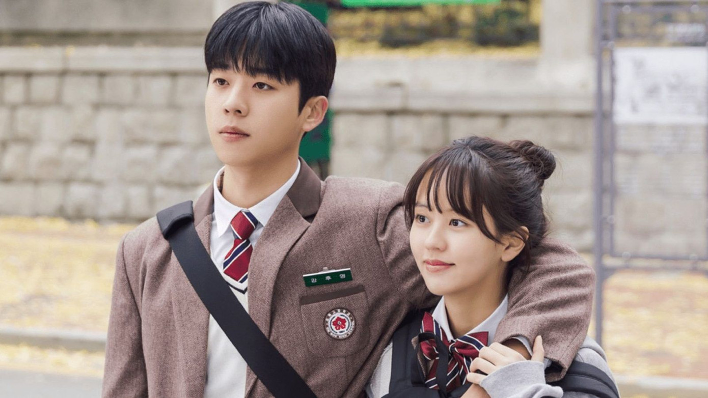 Netizen tin rằng Serendipity's Embracesẽ mở ra cơ hội để Kim So Hyun phát huy khả năng biểu đạt tâm lý nhân vật hoàn hảo, trở thành "cú hích" đẩy cô nàng trở về thời kỳ đỉnh cao trước khi "vắng bóng".