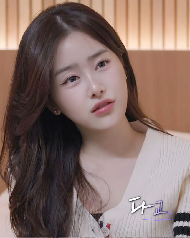 Da Gyo có visual nổi bật trong chương trình. Da Gyo có visual nổi bật trong chương trình.