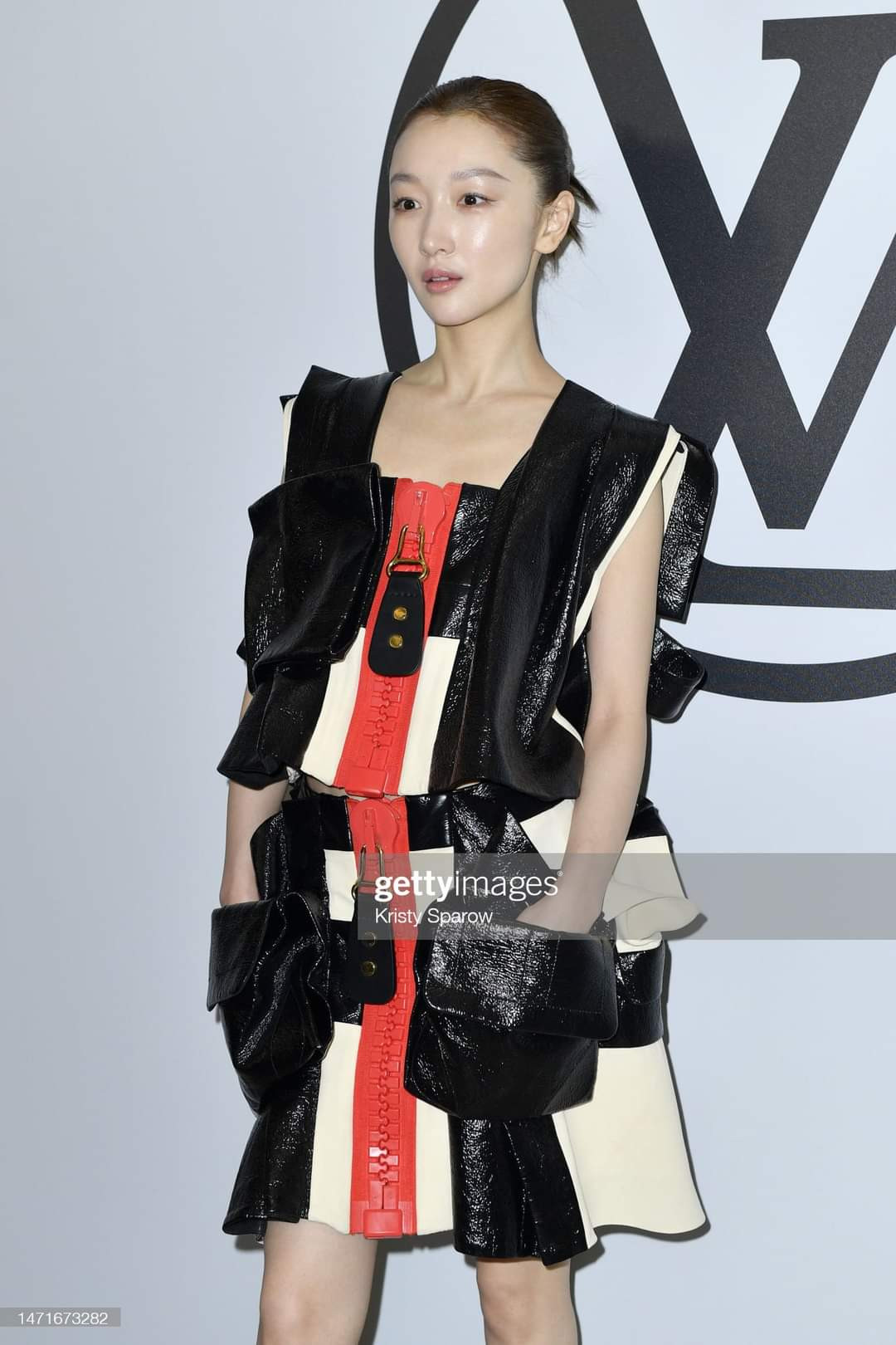 Làn da căng bóng, mịn màng dưới ống kính "hung thần" Getty Images của Châu Đông Vũ khiến nhiều người phải cảm thán, ghen tỵ. Làn da căng bóng, mịn màng dưới ống kính "hung thần" Getty Images của Châu Đông Vũ khiến nhiều người phải cảm thán, ghen tỵ.