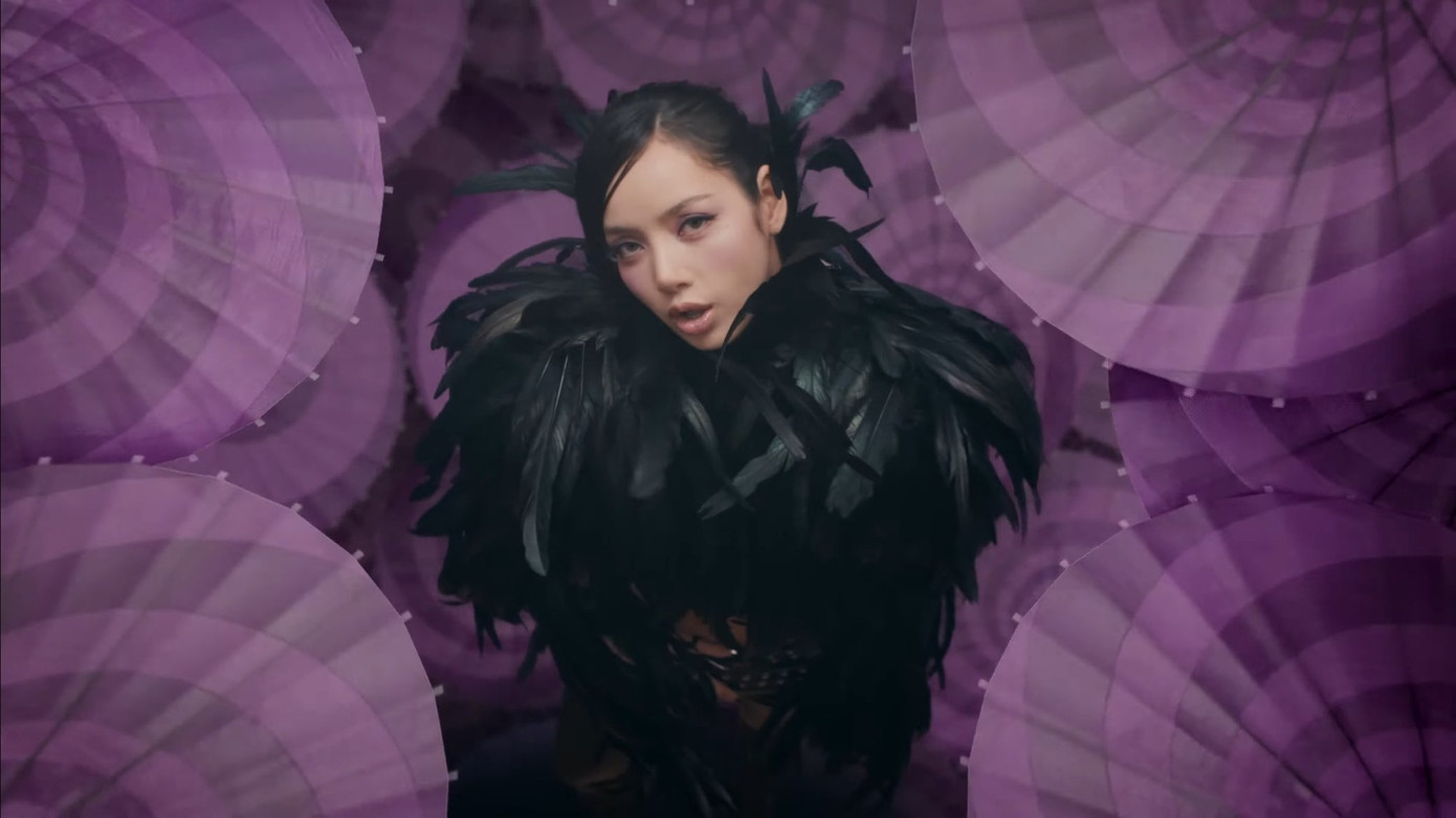 Những hình ảnh sáng tạo trong New Woman khiến người xem không thể rời mắt. Những hình ảnh sáng tạo trong New Woman khiến người xem không thể rời mắt.