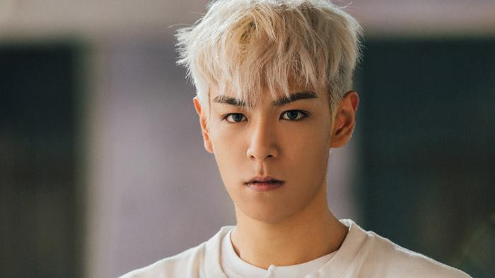 T.O.P được khán giả cũng như giới chuyên môn đánh giá cao khi dấn thân vào con đường diễn xuất. T.O.P được khán giả cũng như giới chuyên môn đánh giá cao khi dấn thân vào con đường diễn xuất.