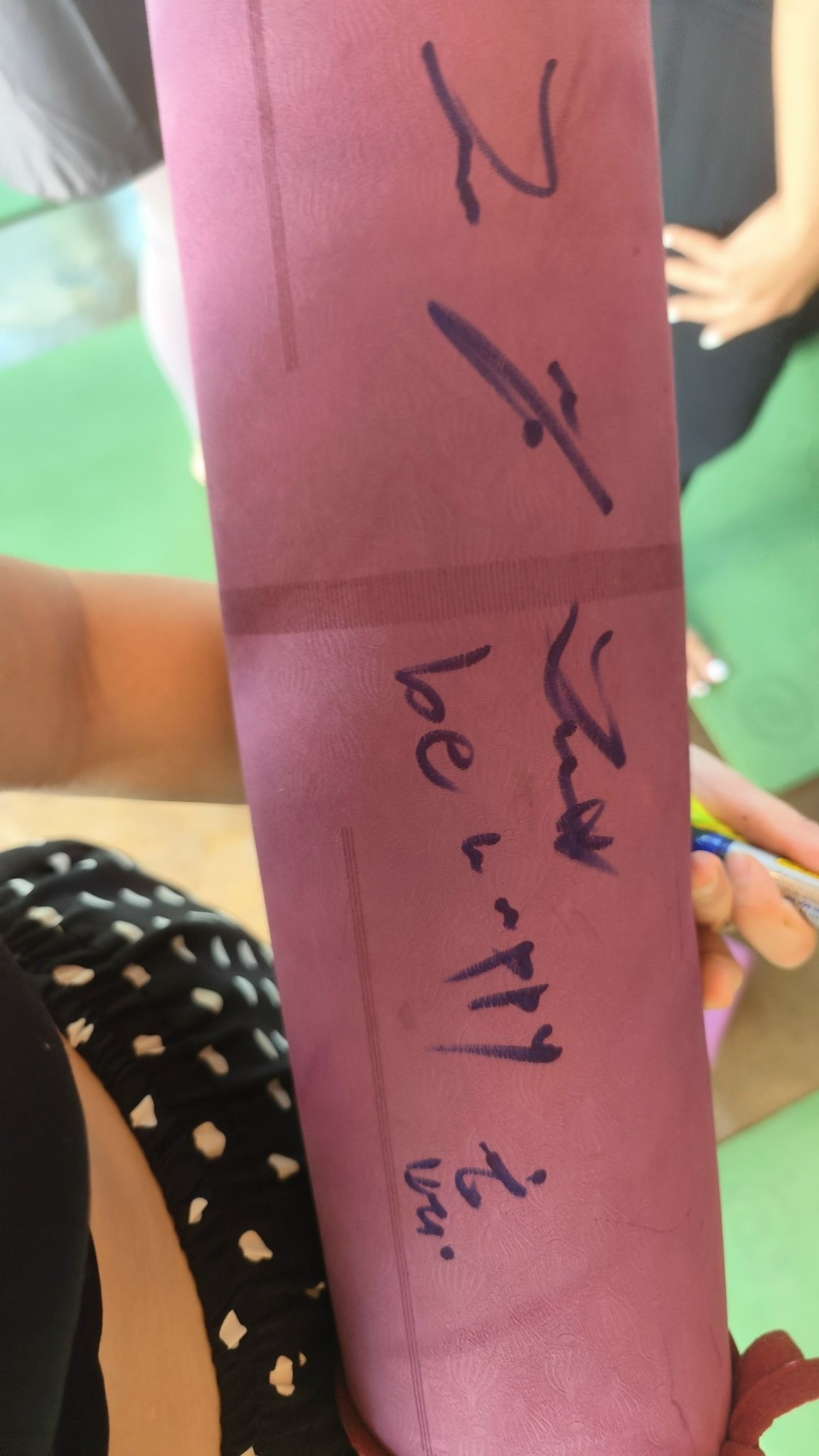 Lời nhắn "Be happy" đáng yêu mà Lee Hyori gửi tới mọi người Lời nhắn "Be happy" đáng yêu mà Lee Hyori gửi tới mọi người