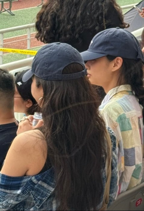 Cam thường không giấu được vẻ năng động, tươi tắn, xinh đẹp của các mỹ nhân xứ Hàn.