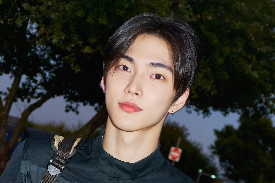 Liên tiếp vướng scandal khiến hình tượng của Seunghan xấu đi trong mắt khán giả.