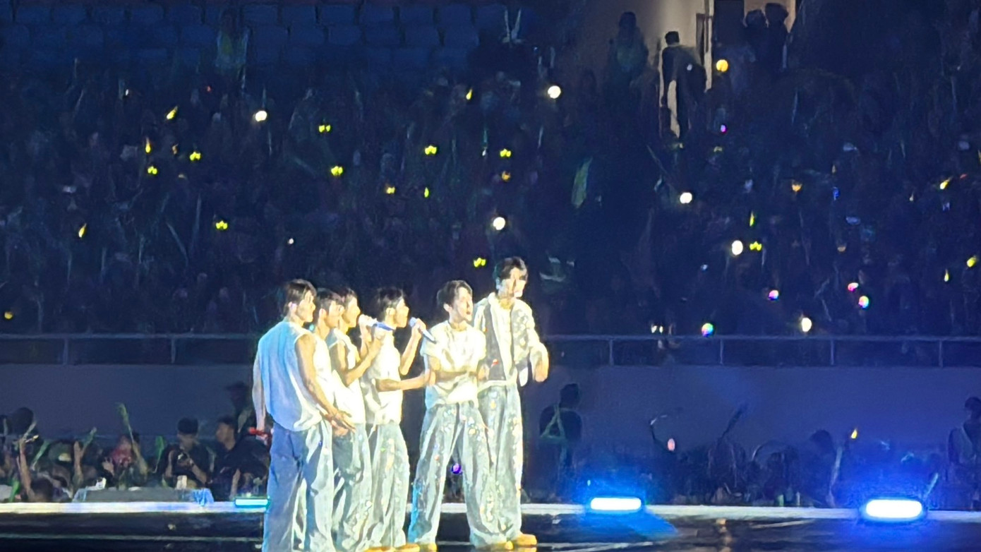 Trước đó, vào mùa Hè năm ngoái, TEMPEST cũng từng ghi điểm trong lòng fan Việt khi thể hiện ca khúc Chiếc khăn gió ấm tại TP.HCM.