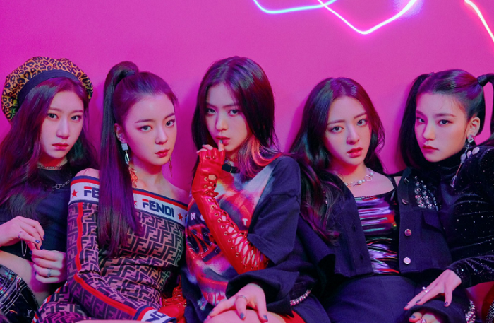 Phong cách teencrush ITZY theo đuổi trước đây gắn liền với nhiều bản hit như Wannabe, Not Shy, Icy...