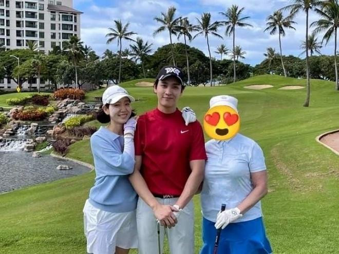 Park Shin Hye và Choi Tae Joon trong tuần trăng mật tại Hawaii.