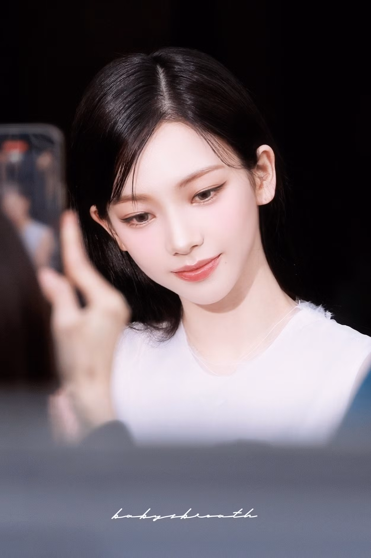 Người hâm mộ không khỏi suýt xoa vì nhan sắc "vô thực" tựa AI của mỹ nhân Gen 4 qua ống kính fansite. - Nguồn ảnh: babysbreath1188 Người hâm mộ không khỏi suýt xoa vì nhan sắc "vô thực" tựa AI của mỹ nhân Gen 4 qua ống kính fansite. - Nguồn ảnh: babysbreath1188