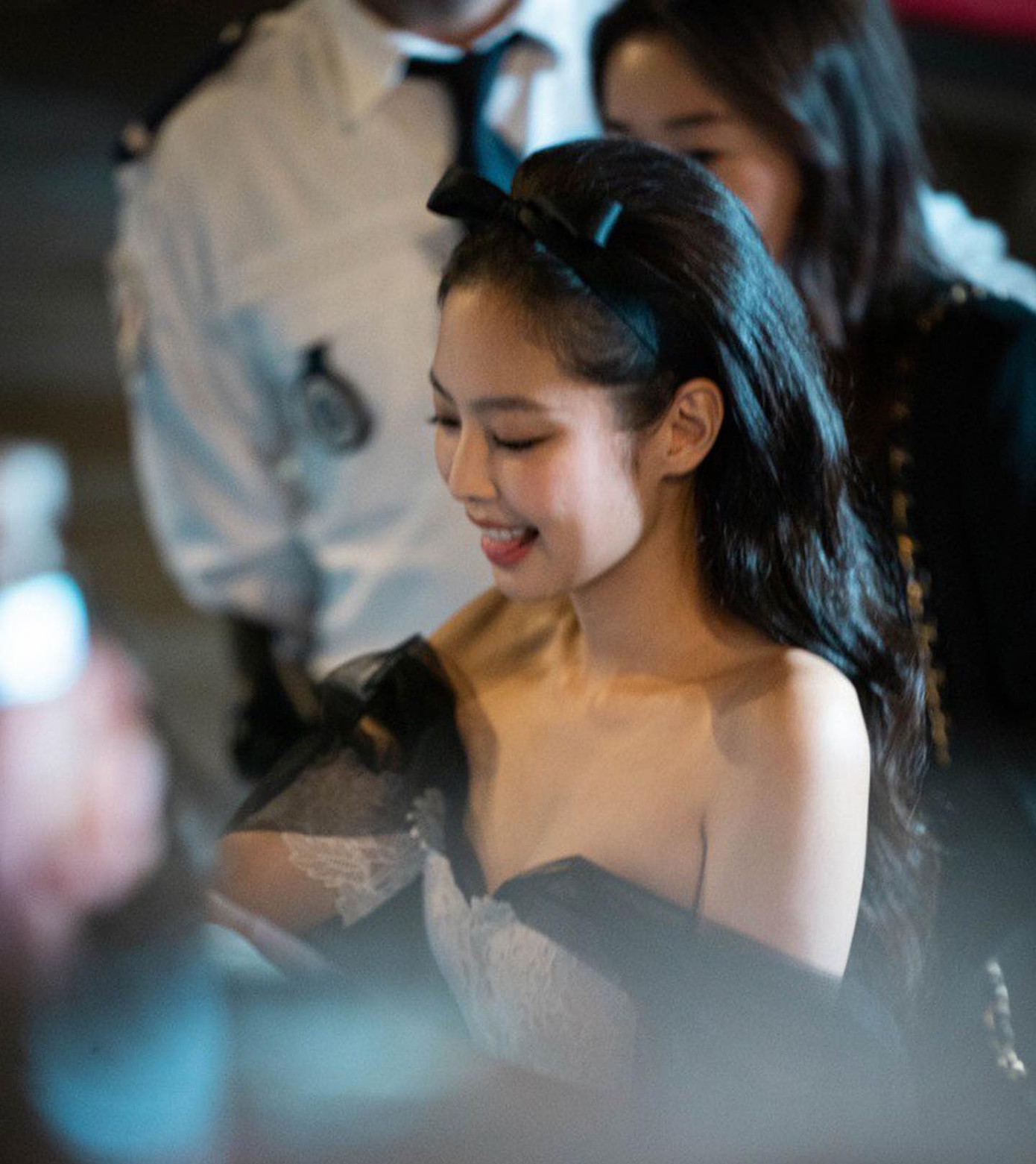 Nàng rapper tươi tắn tại sự kiện.