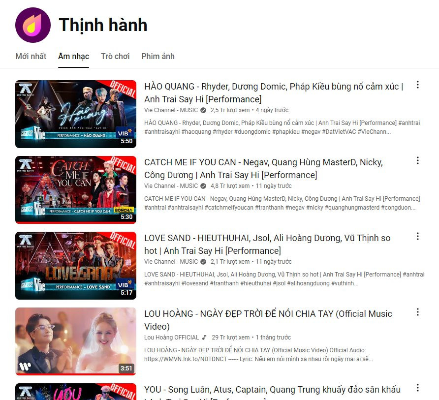 Sân khấu Love Sand cũng từng leo Top 3 Trending âm nhạc trên YouTube. Sân khấu Love Sand cũng từng leo Top 3 Trending âm nhạc trên YouTube.