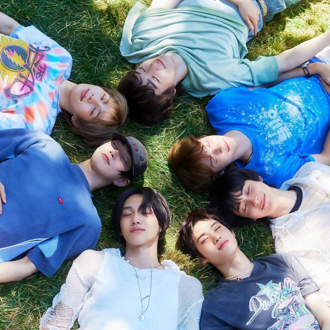 Trên diễn đàn ẩn danh, tài khoản được cho là nhân viên của SM còn chỉ trích quyết định đưa Seunghan tái hoạt động cùng RIIZE. Trên diễn đàn ẩn danh, tài khoản được cho là nhân viên của SM còn chỉ trích quyết định đưa Seunghan tái hoạt động cùng RIIZE.