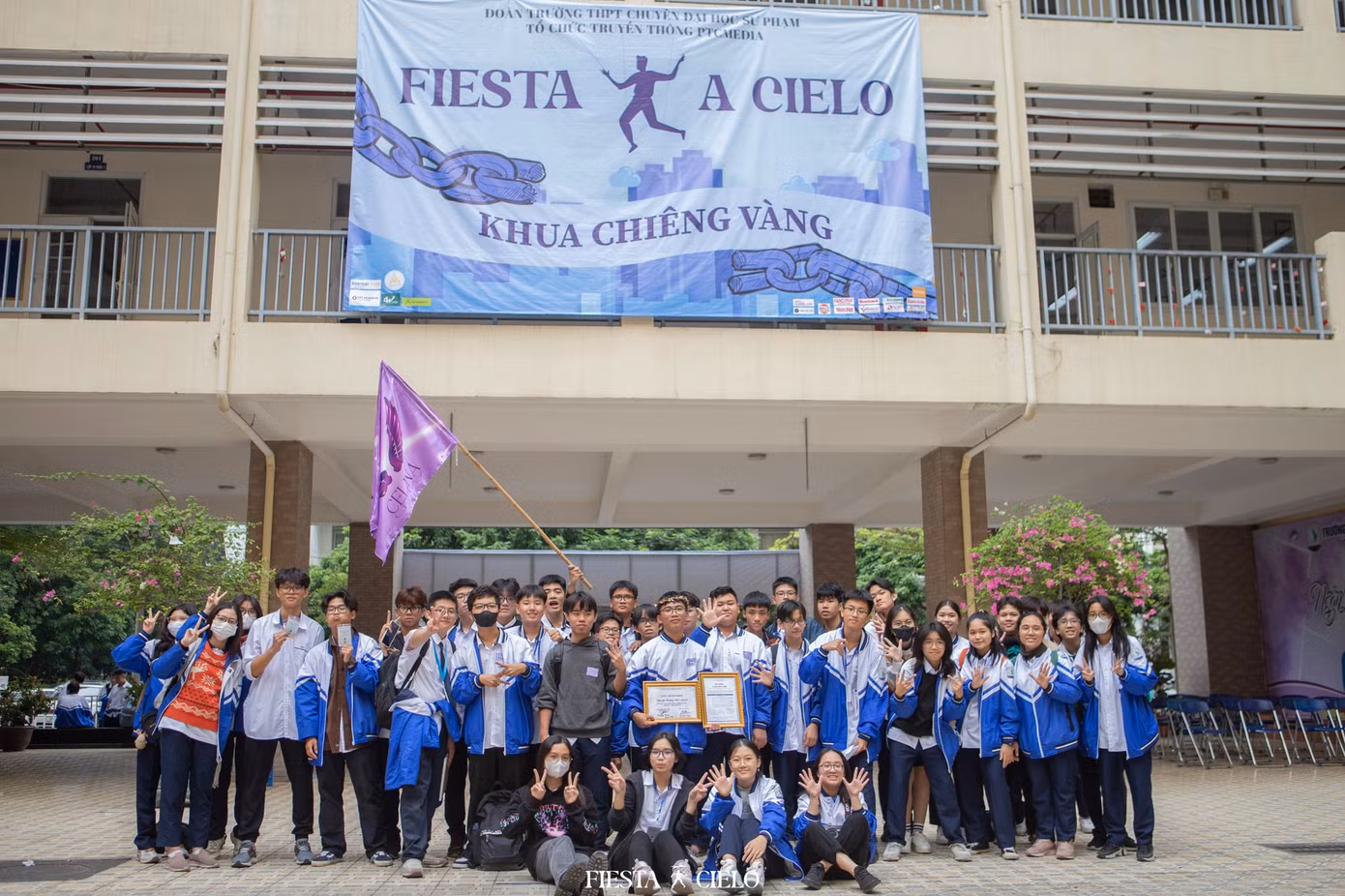 Nguồn ảnh: FB Trường THPT chuyên Đại học Sư phạm.