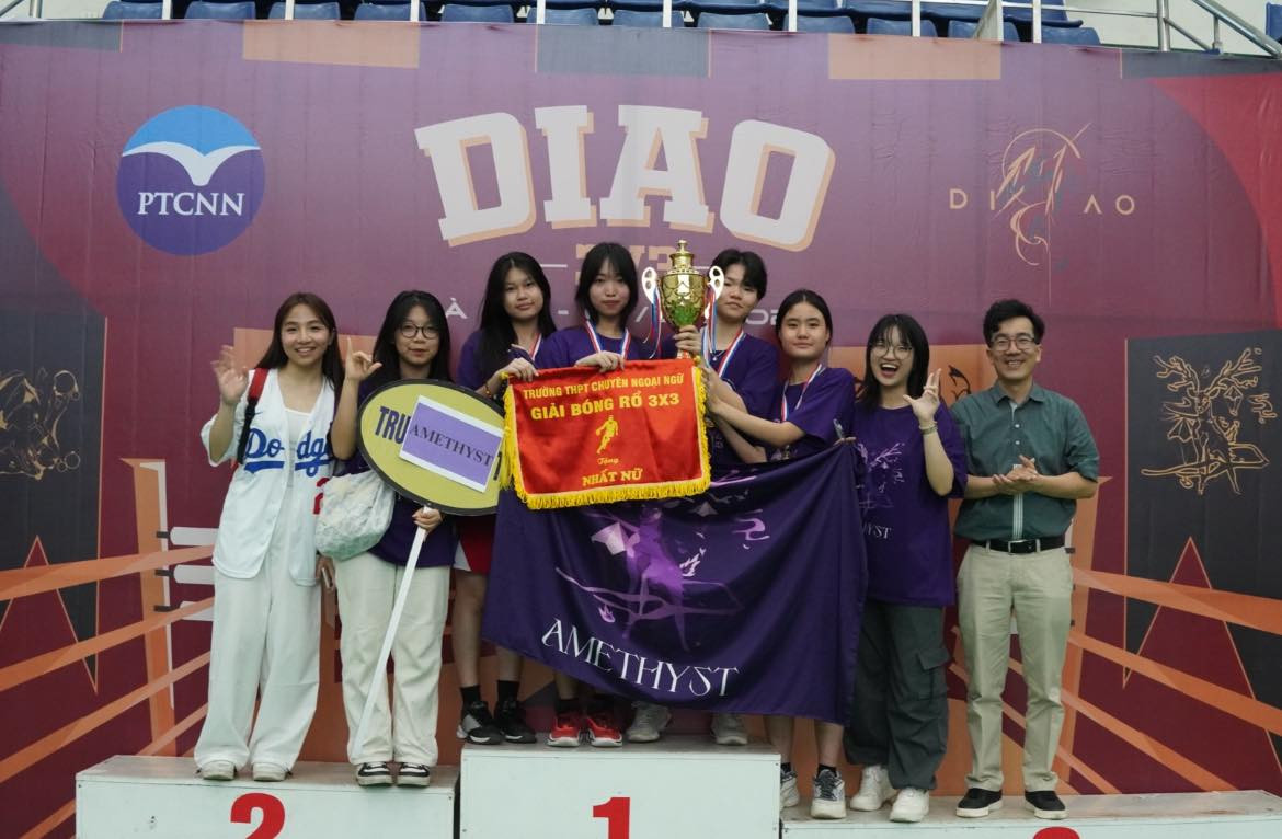 Nguồn ảnh: Fanpage Trường THPT chuyên Ngoại ngữ. Nguồn ảnh: Fanpage Trường THPT chuyên Ngoại ngữ.