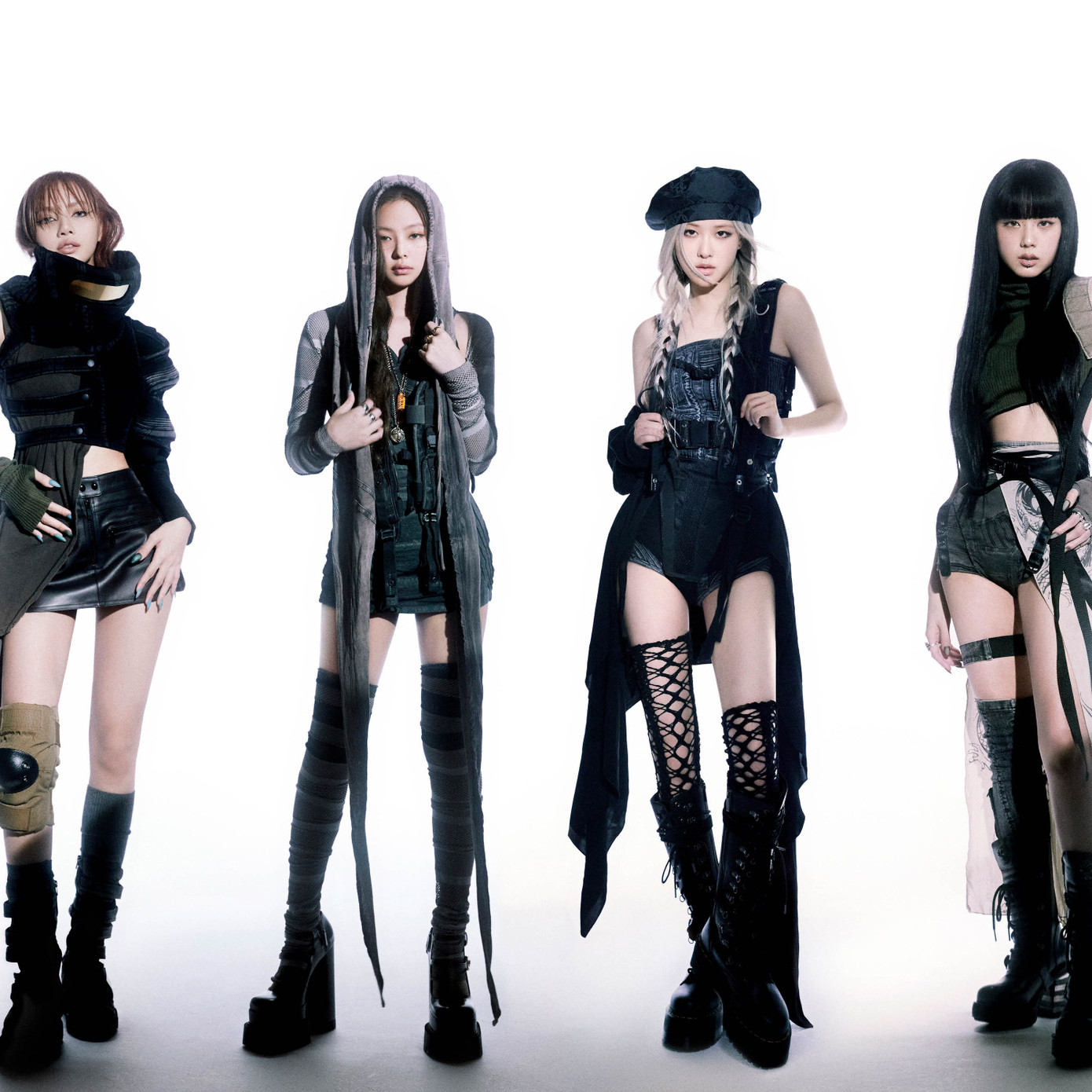 ...bị nhận xét na ná tiền bối BLACKPINK trong ca khúc Pink Venom