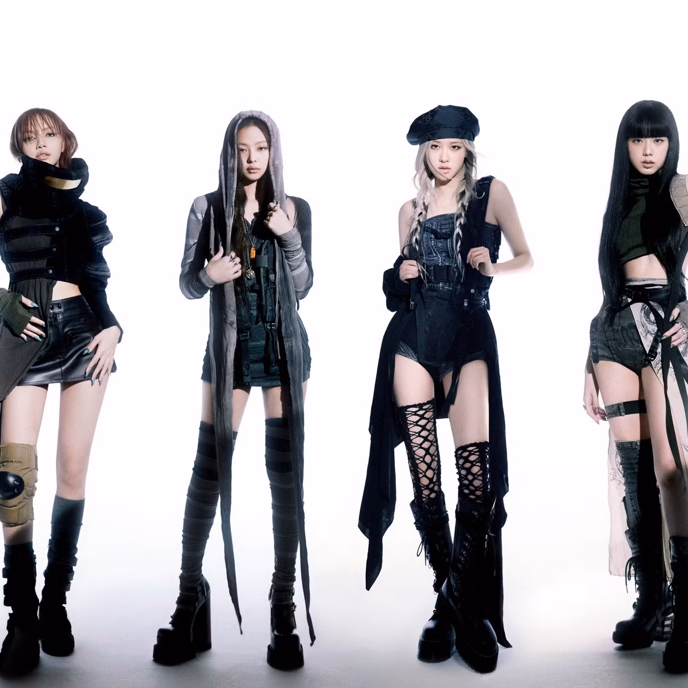 ...bị nhận xét na ná tiền bối BLACKPINK trong ca khúc Pink Venom ...bị nhận xét na ná tiền bối BLACKPINK trong ca khúc Pink Venom