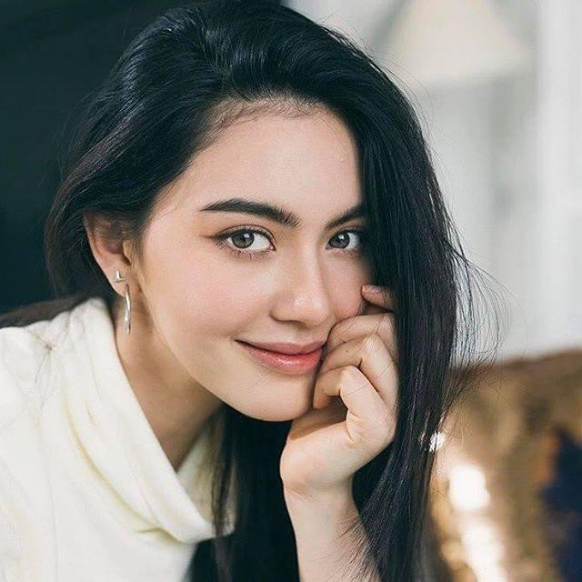 Vẻ đẹp hút hồn của “ma nữ đẹp nhất Thái Lan”. Vẻ đẹp hút hồn của “ma nữ đẹp nhất Thái Lan”.