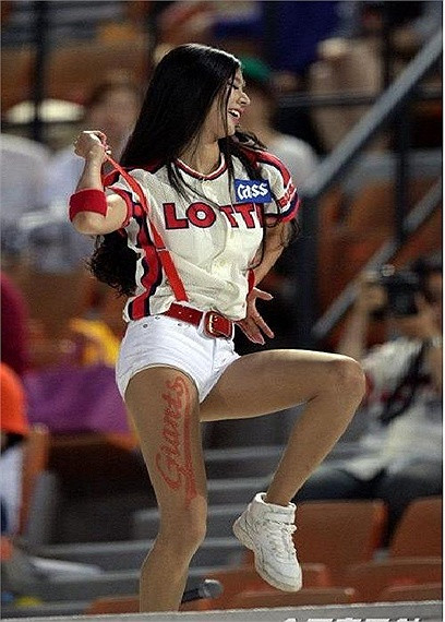 Xinh xắn, đáng yêu là những từ dành cho nữ sinh này