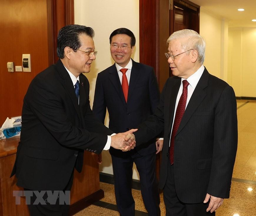 Tổng Bí thư Nguyễn Phú Trọng, Thường trực Ban Bí thư Võ Văn Thưởng và các đại biểu dự bế mạc hội nghị. (Ảnh: Trí Dũng/TTXVN) Tổng Bí thư Nguyễn Phú Trọng, Thường trực Ban Bí thư Võ Văn Thưởng và các đại biểu dự bế mạc hội nghị. (Ảnh: Trí Dũng/TTXVN)