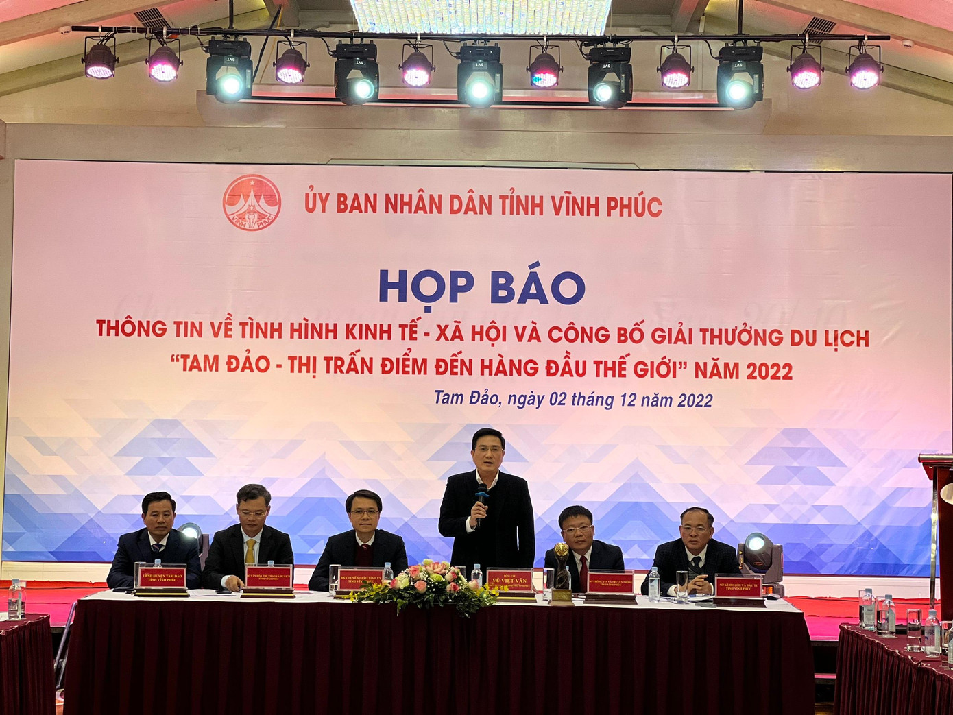 Quang cảnh buổi họp báo