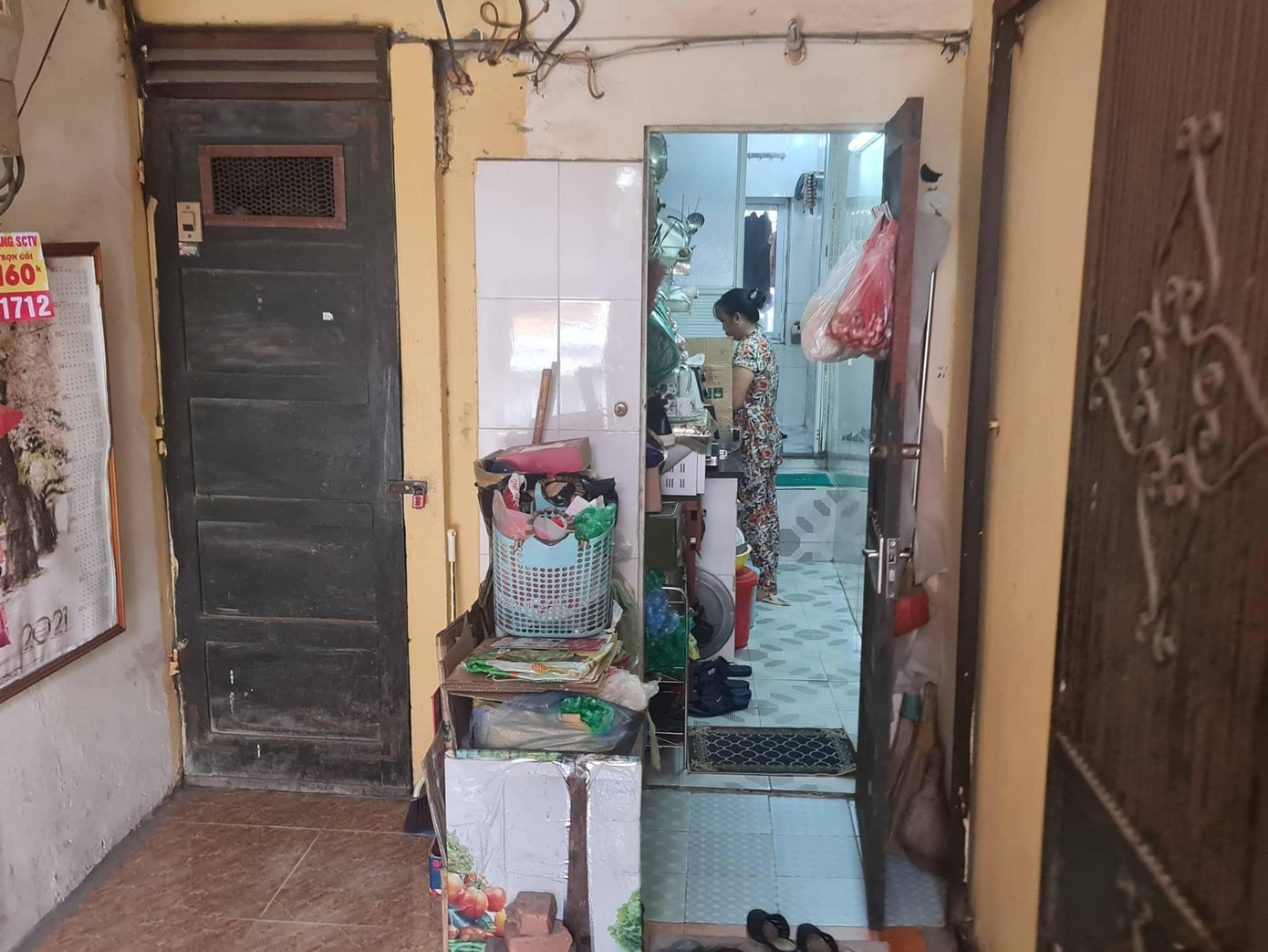 Trao đổi với PV Tiền Phong, đại diện UBND phường Ngọc Lâm cho biết, hai khu tập thể đã hoàn thành kiểm định, các bước tiếp theo đang chờ chỉ đạo của Ban chỉ đạo cải tạo, xây dựng chung cư quận Long Biên hướng dẫn thực hiện.