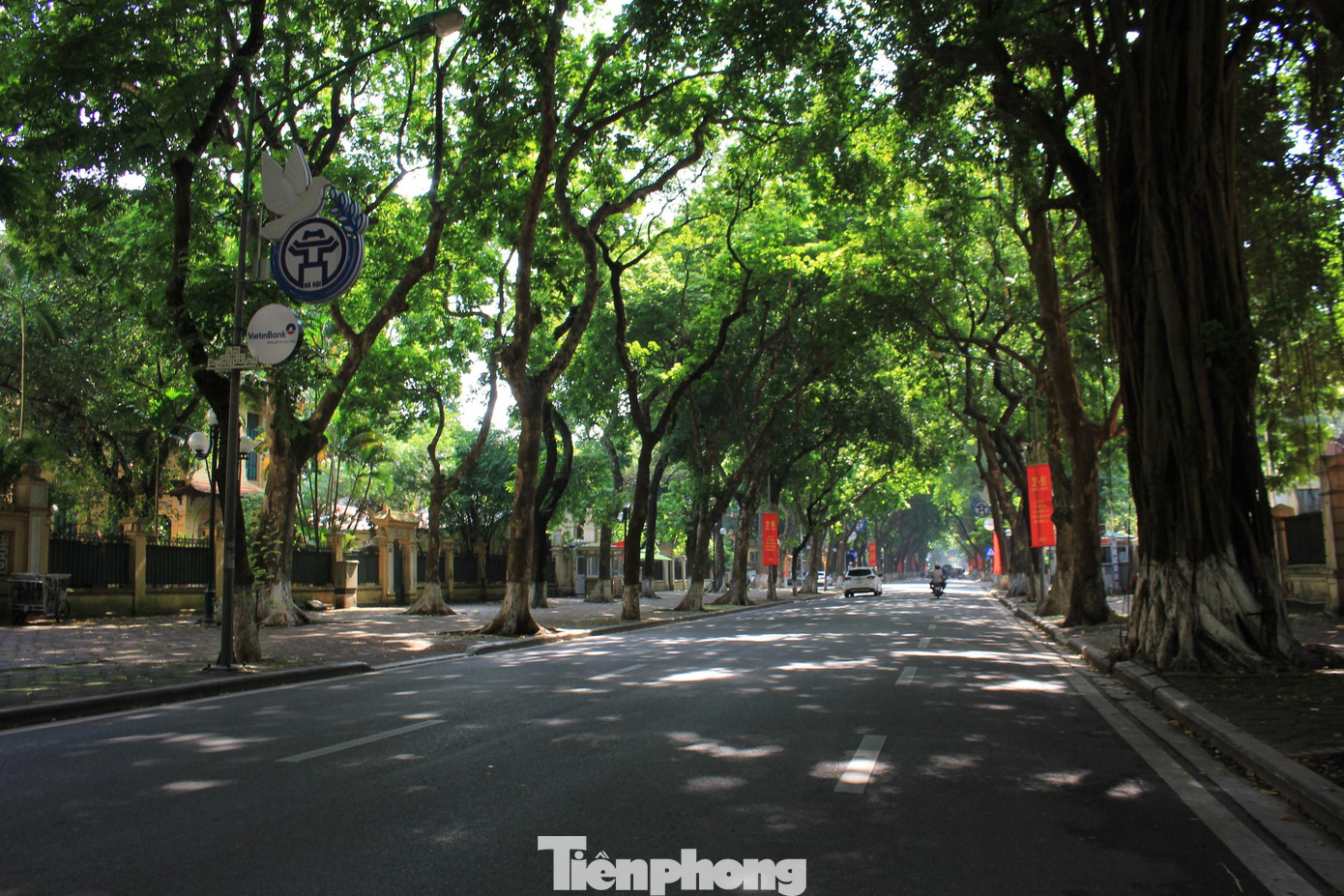 Hình ảnh bình yên của đường phố Hà Nội trong lễ Quốc khánh - 2/9 năm nay.