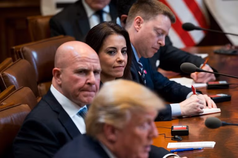 Nữ phó cố vấn an ninh của Trump bất ngờ từ chức giữa căng thẳng Jerusalem ảnh 1