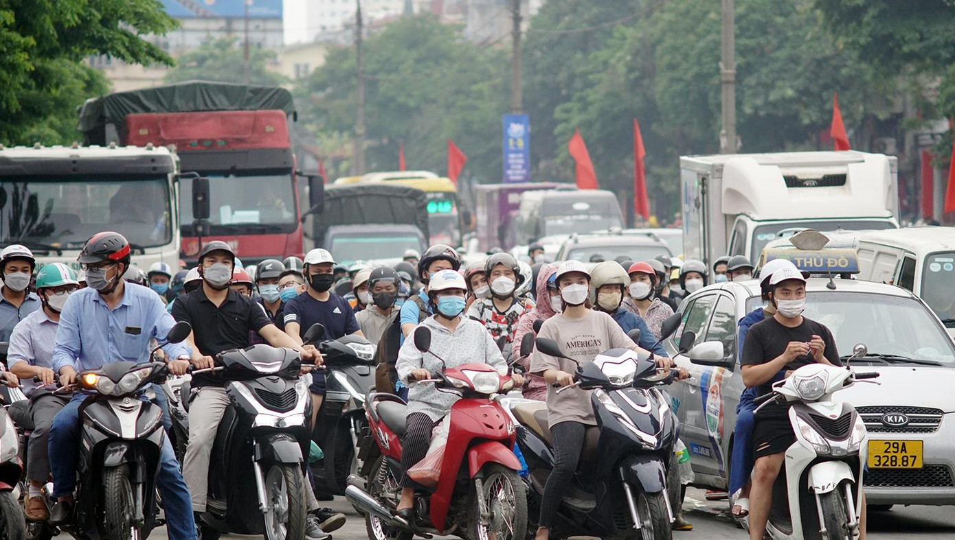 Khu vực đường Giải Phóng (Hoàng Mai, Hà Nội) hướng ra QL1A ùn tắc kéo dài từ hơn 15h. Khu vực đường Giải Phóng (Hoàng Mai, Hà Nội) hướng ra QL1A ùn tắc kéo dài từ hơn 15h.