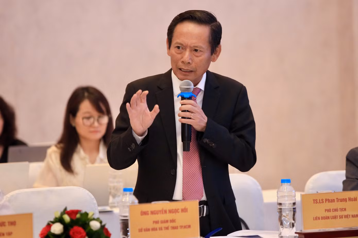 Luật sư Phan Trung Hoài trình bày tham luận tại hội thảo. Ảnh: Nguyệt Nhi.